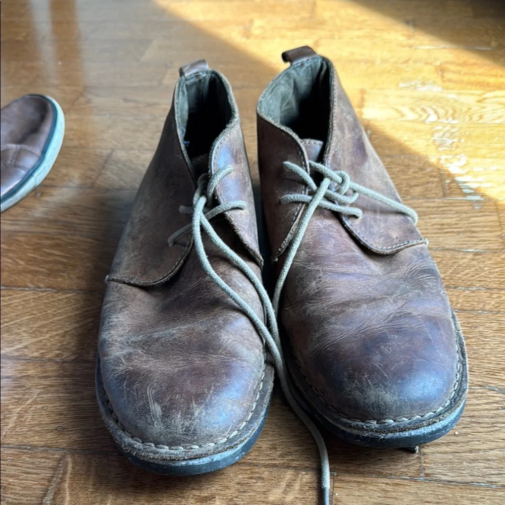 Brown Leather Men’s Chukka Boots